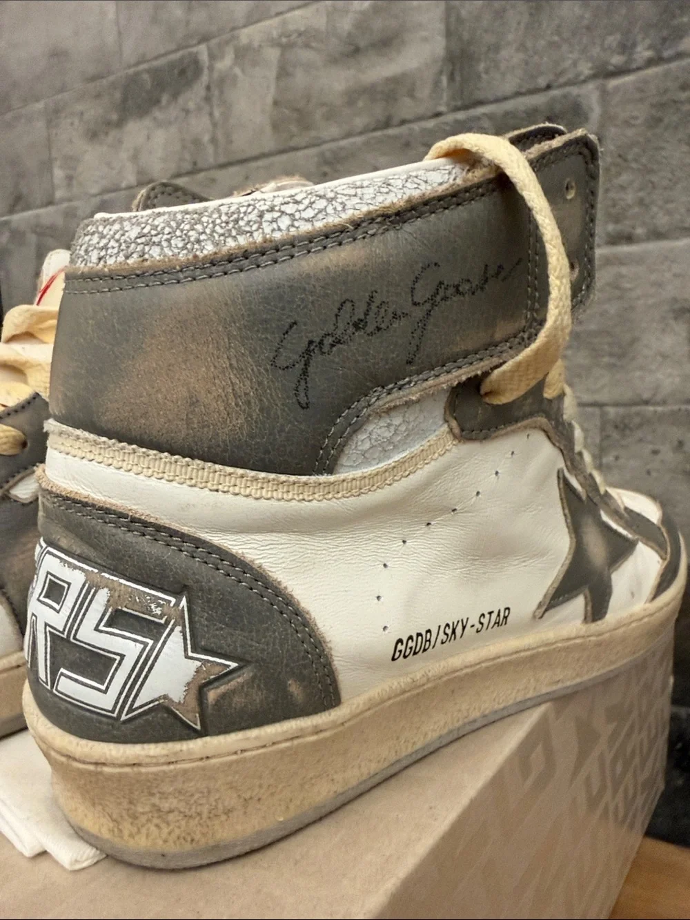 Golden Goose men’s sky